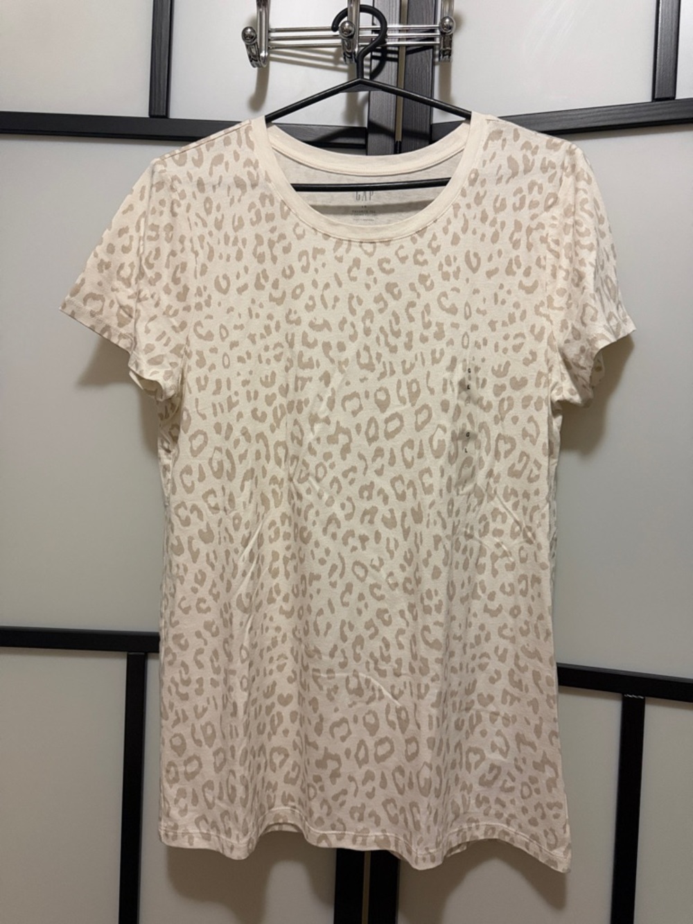 GAP Cream Leopard Print Short Sleeve Tee